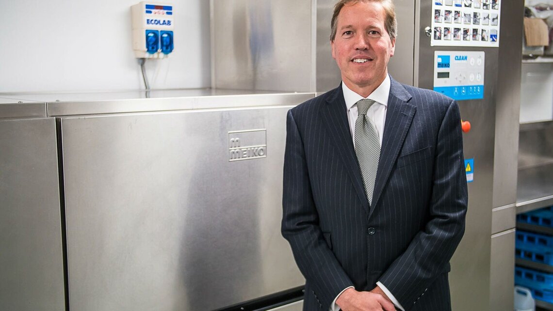 Dee Why RSL: Commercial dishwasher M-iClean