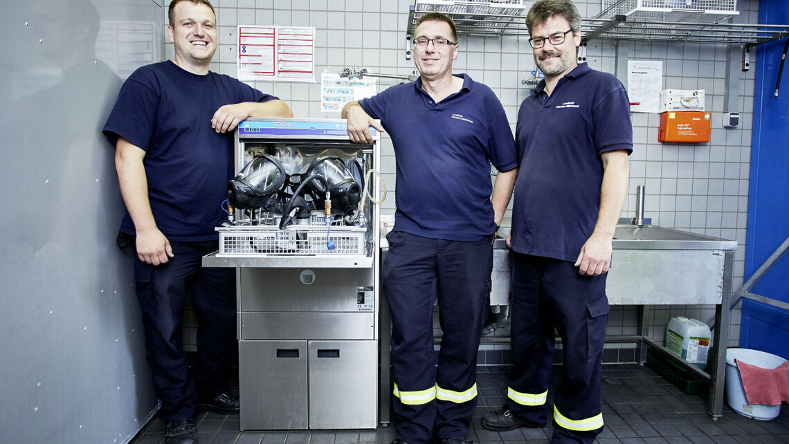 cleaning of respirator masks with TopClean M