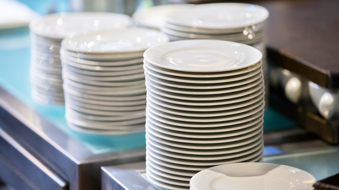 Umiejętne korzystanie ze zmywarki gastronomicznej