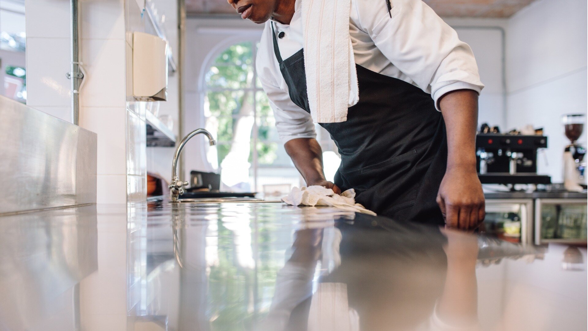 Obowiązkowe środki odkażające w gastronomii