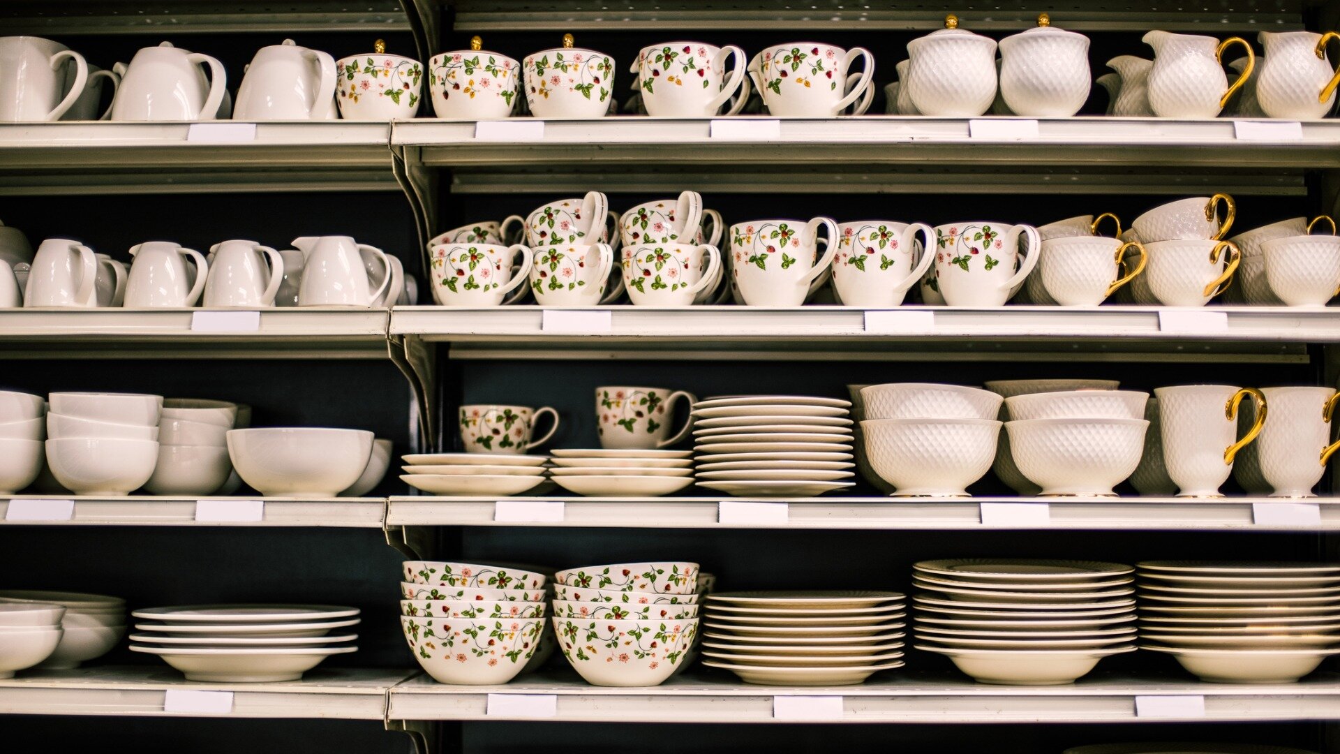 Zabiegi, które przedłużą żywotność porcelany