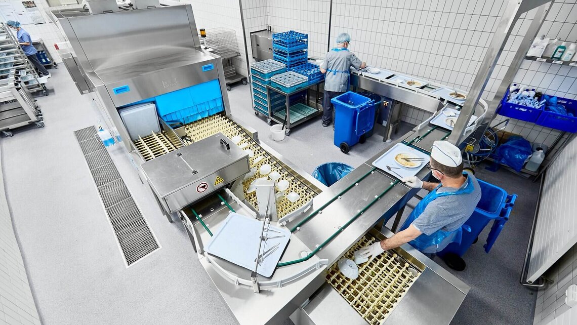 The M-iQ BlueFire dishwashing machine for commercial kitchens smaller spaces and fewer staff