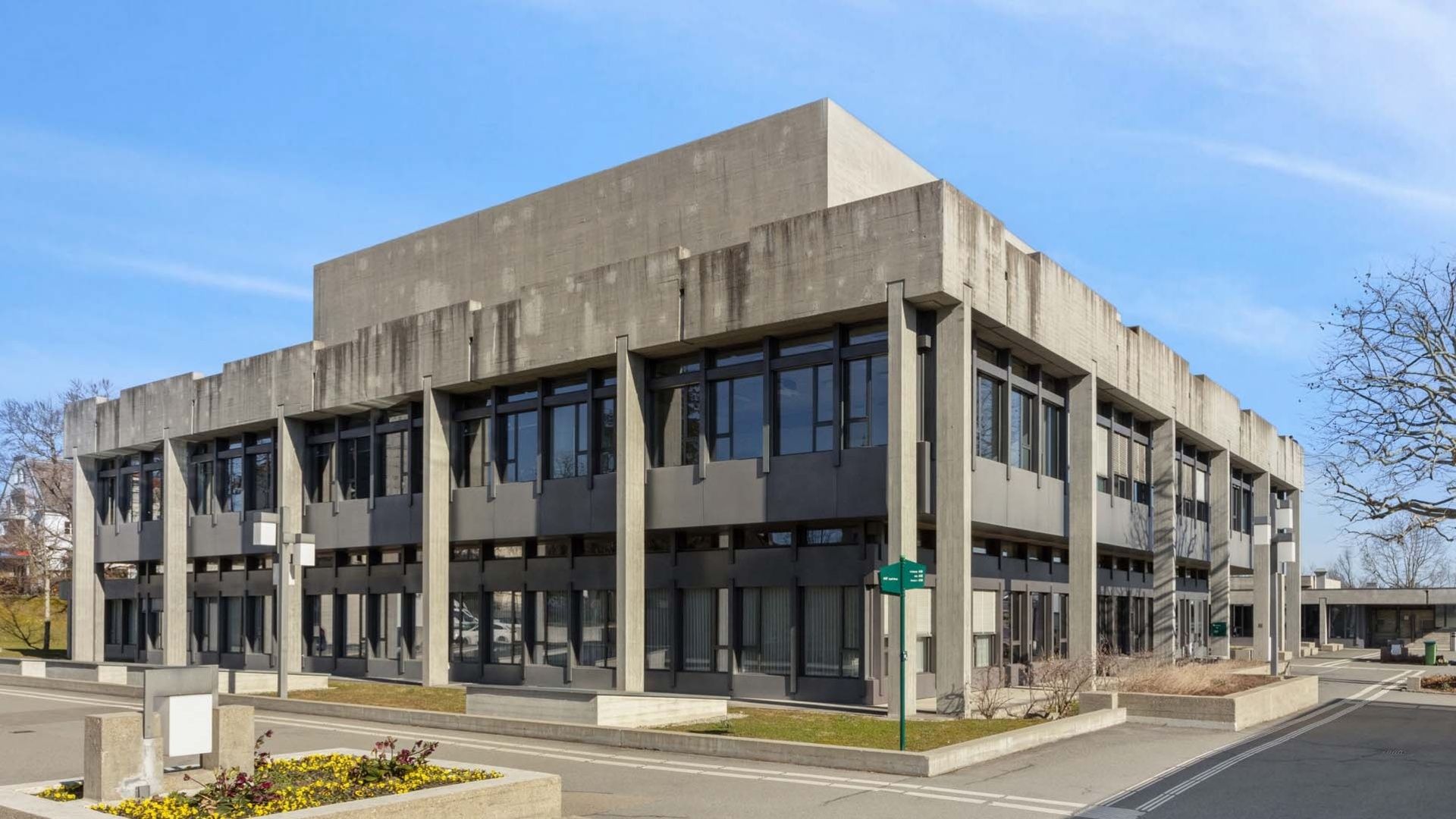 L’Université de Saint-Gall sur le Rosenberg est à la fois un établissement scolaire et un lieu événementiel. La photo montre le bâtiment principal inauguré en 1963.