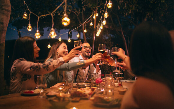 Rodzaje przyjęć okolicznościowych i ich organizacja