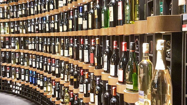 Cite-du-vin-cave teaser Cite-du-Vine