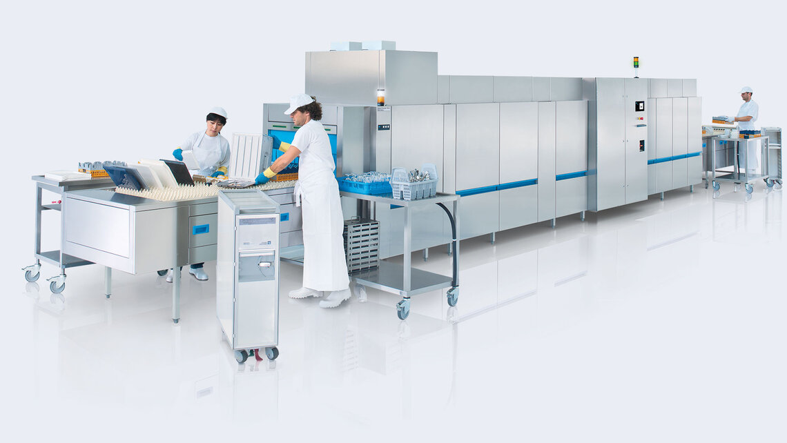 M-iQ conveyor dishwasher