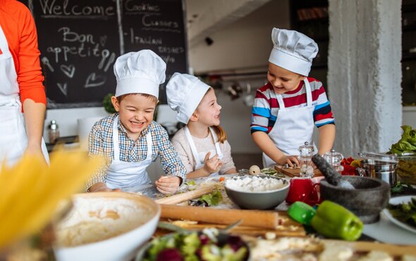 Czy warto inwestować w zmywarko wyparzarki do szkoły i przedszkola