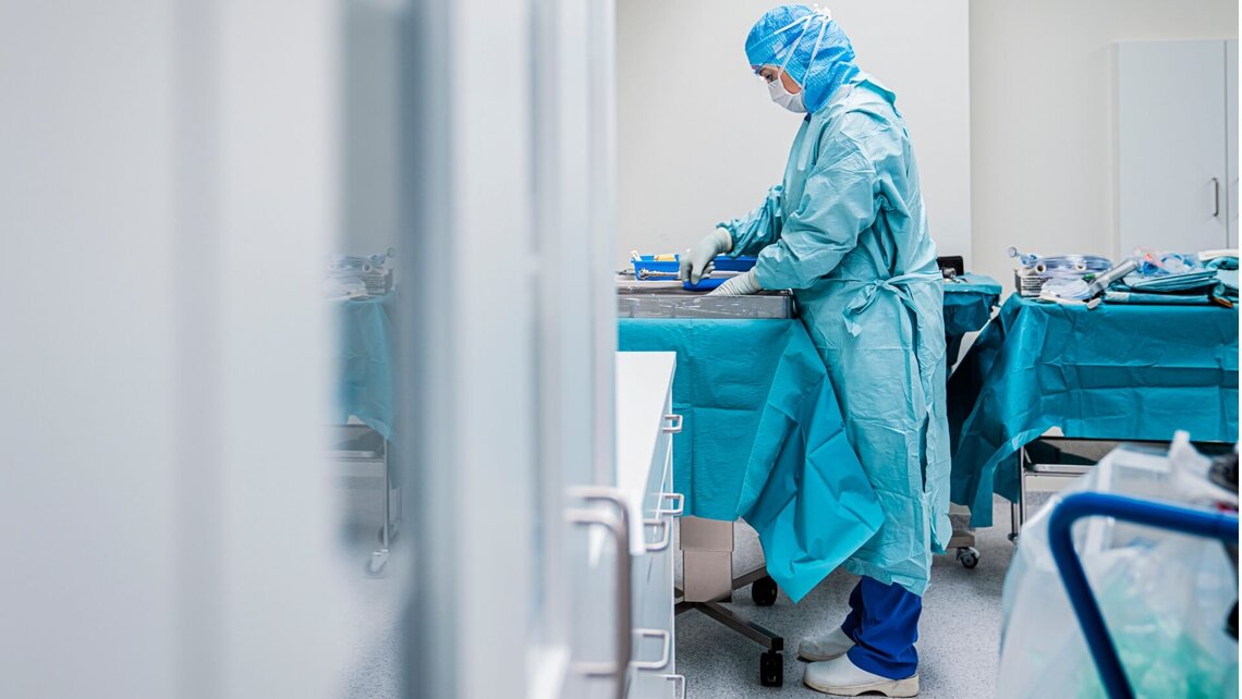 Protecting healthcare workers from infection: protective clothing and correctly implemented hygiene measures protect surgical staff