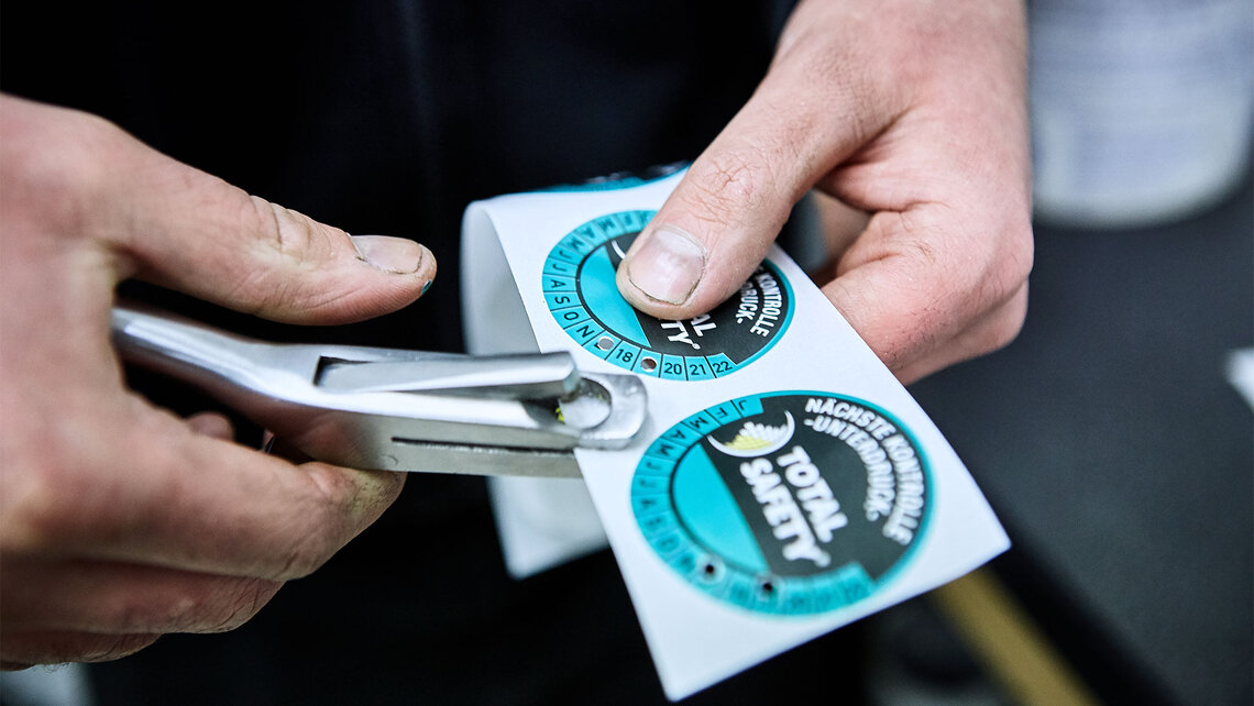 Total Safety Aufbereitung von Masken