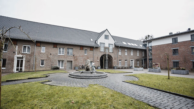 Alten- und Pflegeheim BurgTrips