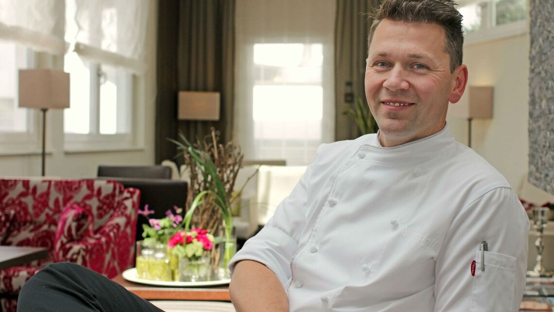 Hotel Ritter - Spülmaschine in der Hotelküche