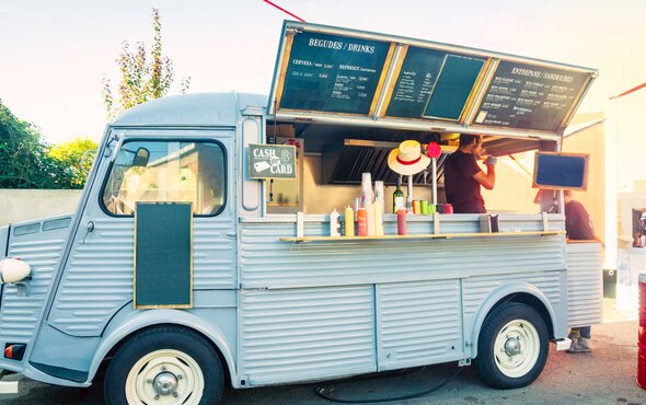 Wybieramy meble do Food Trucka