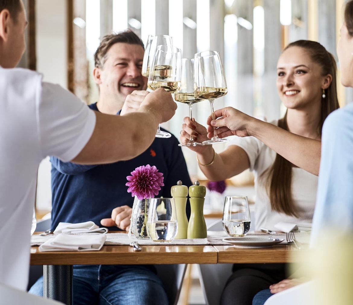 Guida alle lavastoviglie professionali per hotel